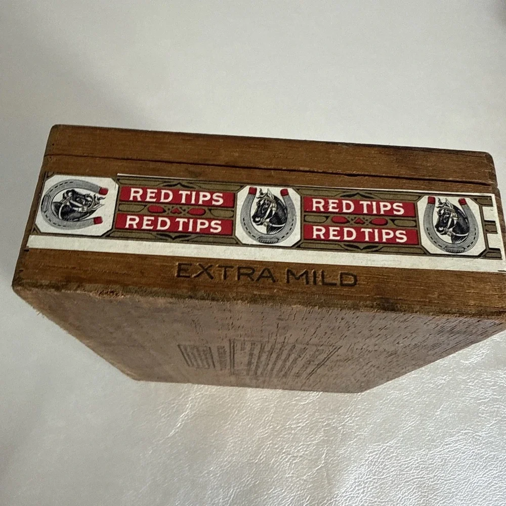 Red Tips Cigar Storage Box. Vintage Wooden. Metal‎ Clasp.